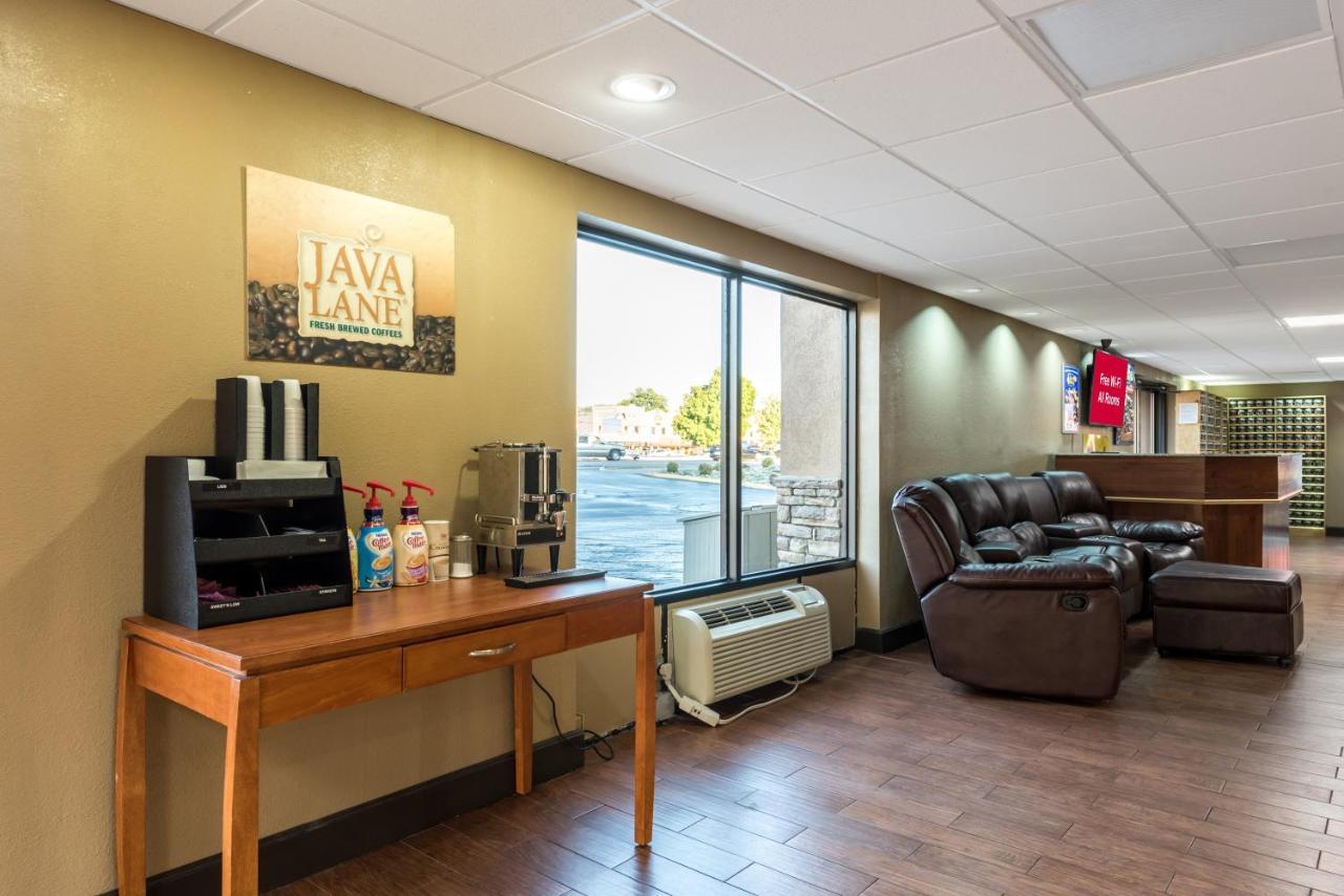 Red Roof Inn & Suites Pigeon Forge Parkway Eksteriør bilde
