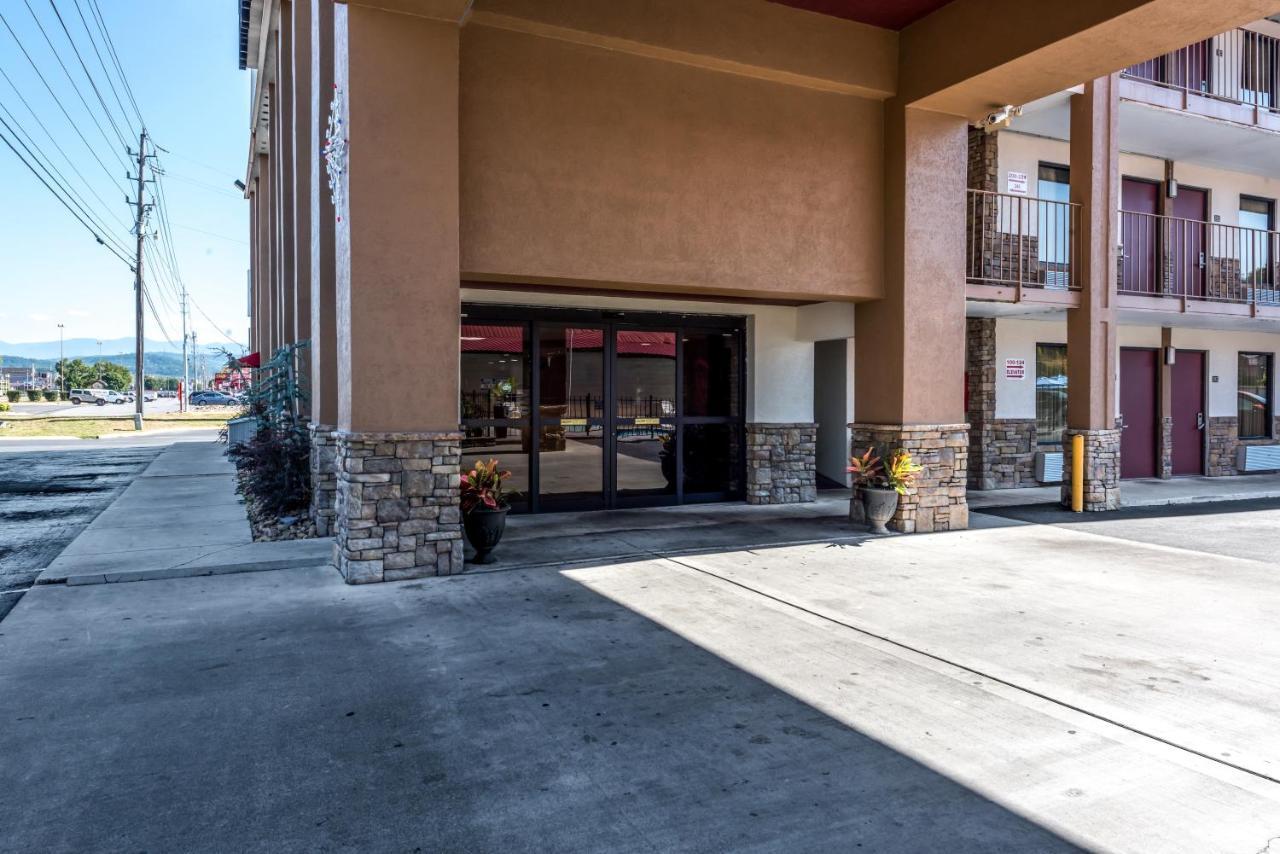 Red Roof Inn & Suites Pigeon Forge Parkway Eksteriør bilde