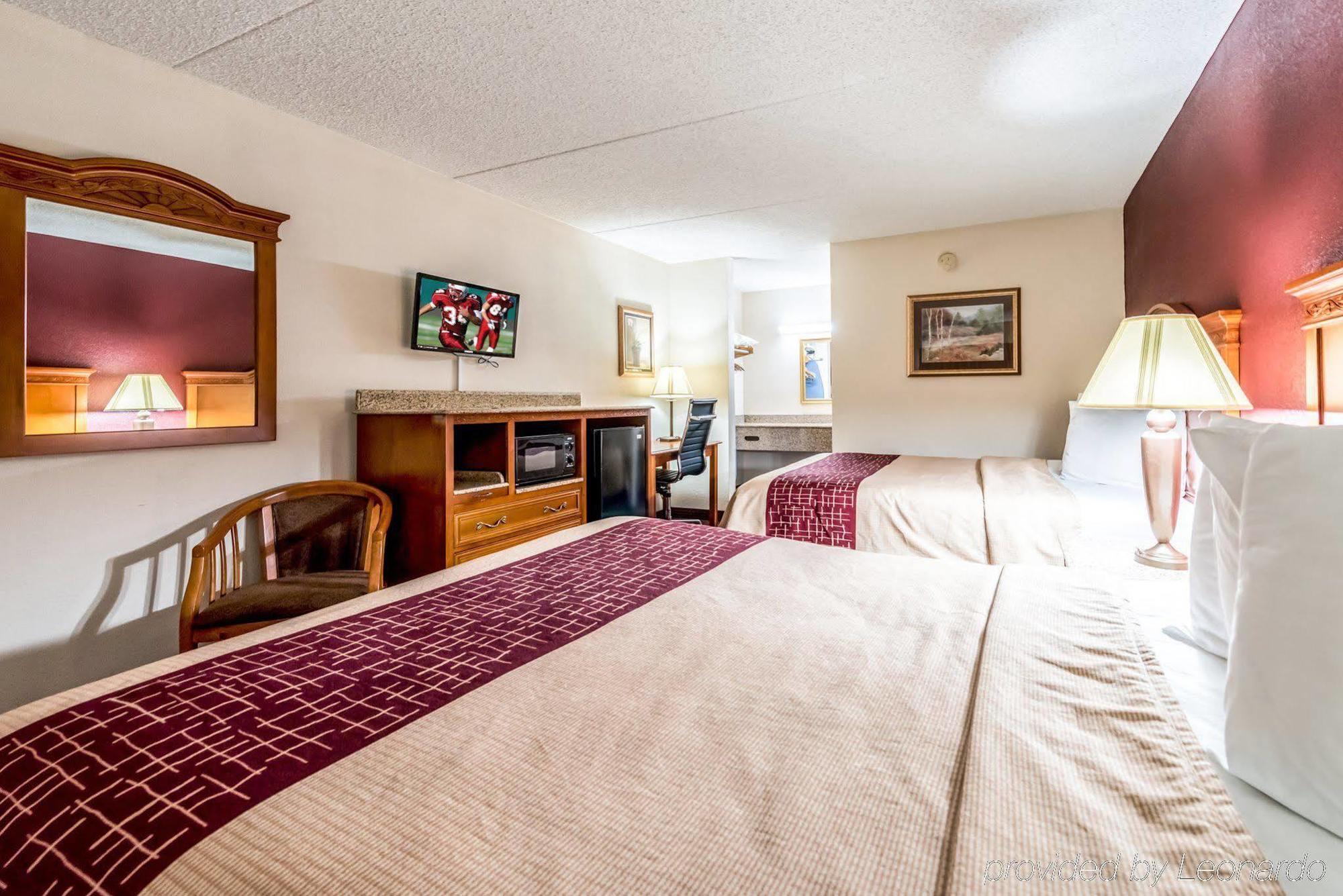 Red Roof Inn & Suites Pigeon Forge Parkway Eksteriør bilde