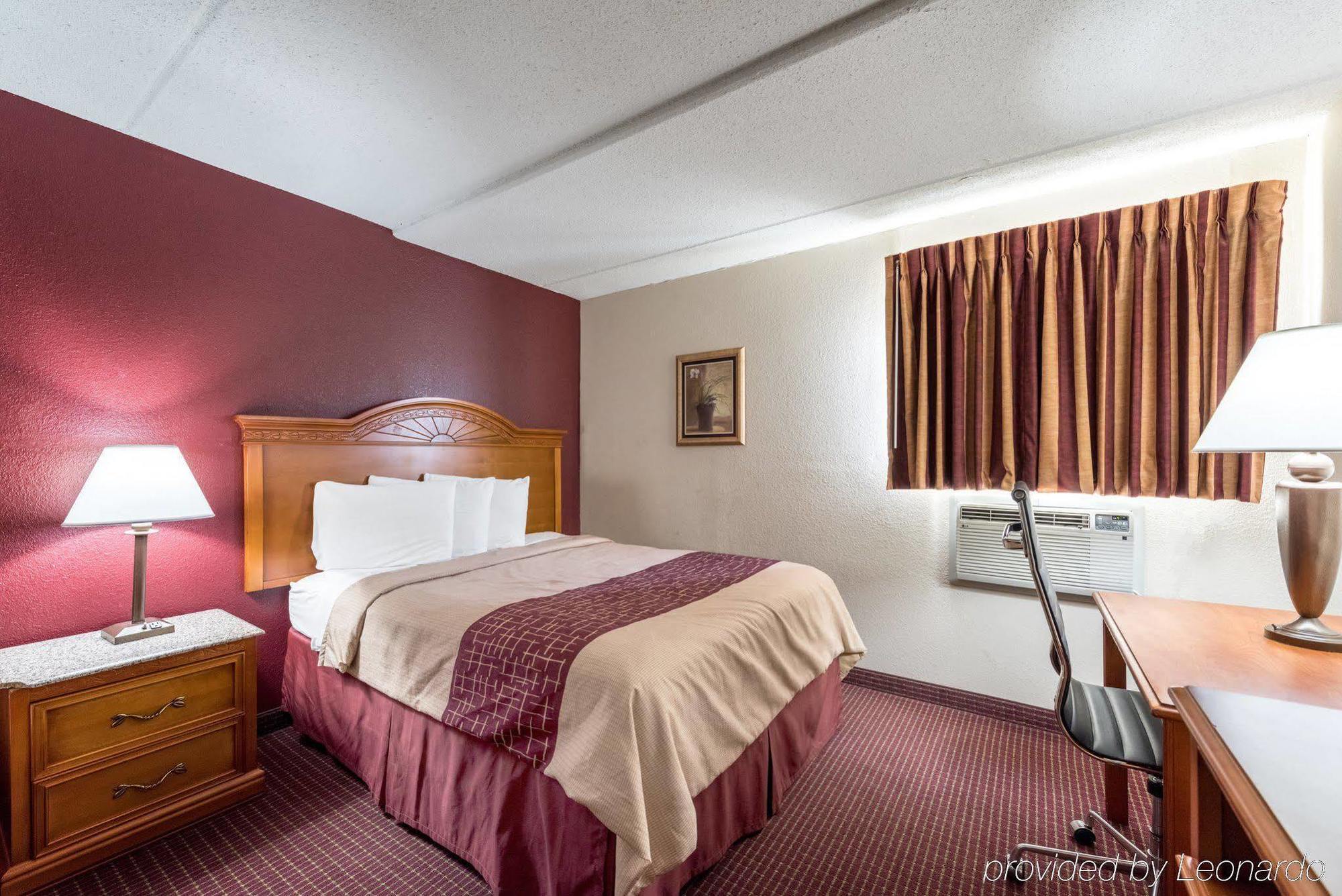 Red Roof Inn & Suites Pigeon Forge Parkway Eksteriør bilde