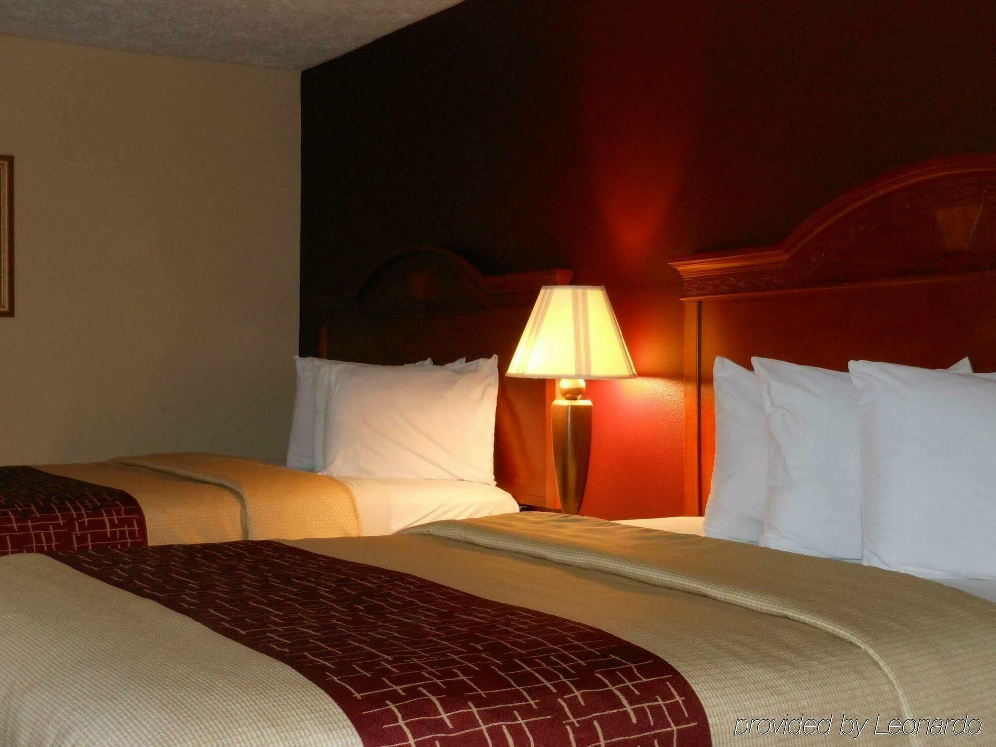 Red Roof Inn & Suites Pigeon Forge Parkway Eksteriør bilde
