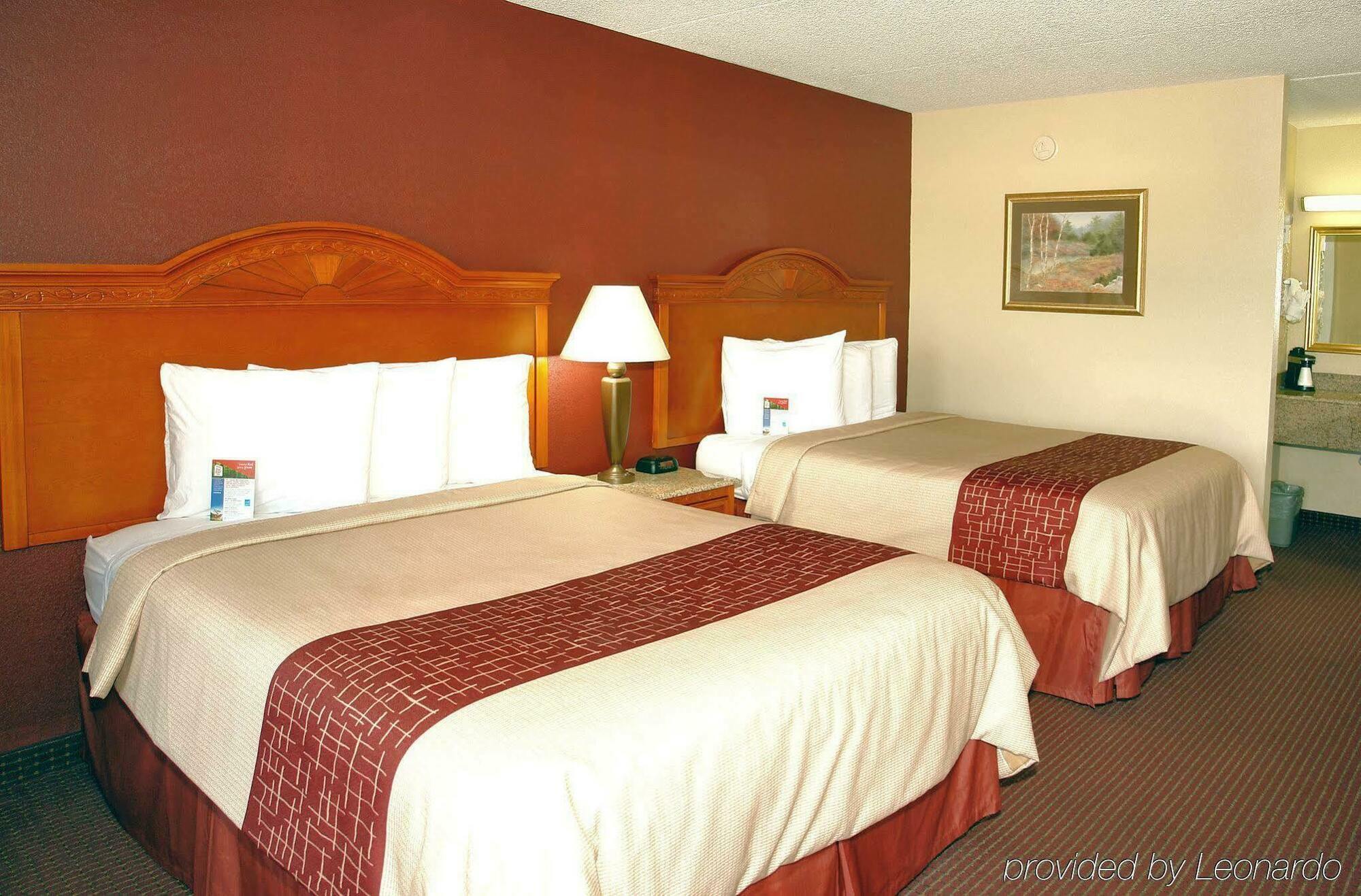 Red Roof Inn & Suites Pigeon Forge Parkway Eksteriør bilde